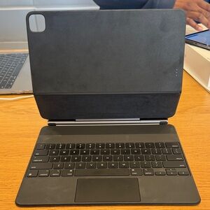 Apple Magic Keyboard for iPad Air 13-inch (M4)